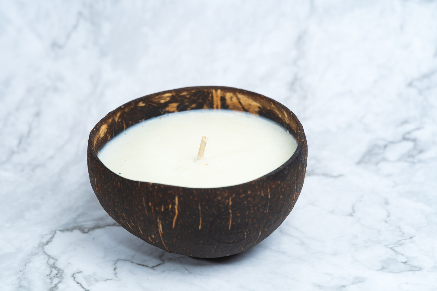 Coconut Candle - Rosewood and Coconut Cream